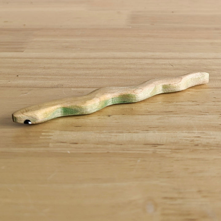 nom-handcrafted-green-tree-snake-NH_AAP_20022-1