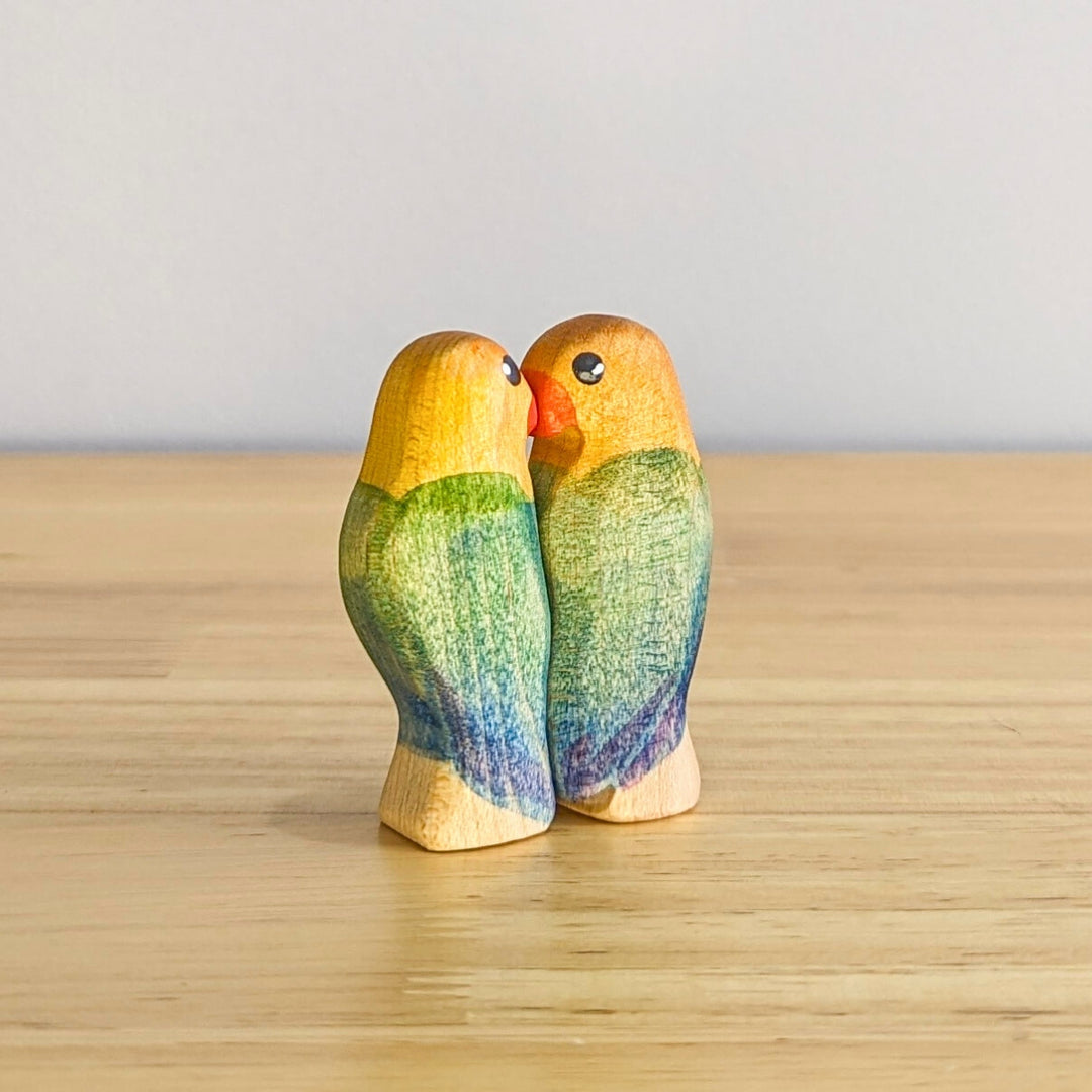 NH_BIP_10038 NOM Handcrafted - Lovebirds