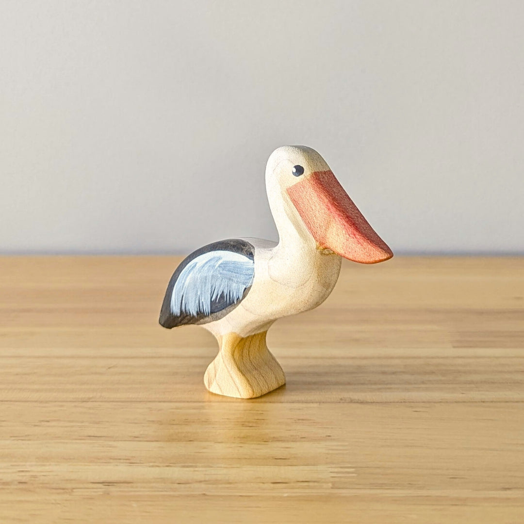 NH_BIP_10021 NOM Handcrafted - Pelican Standing