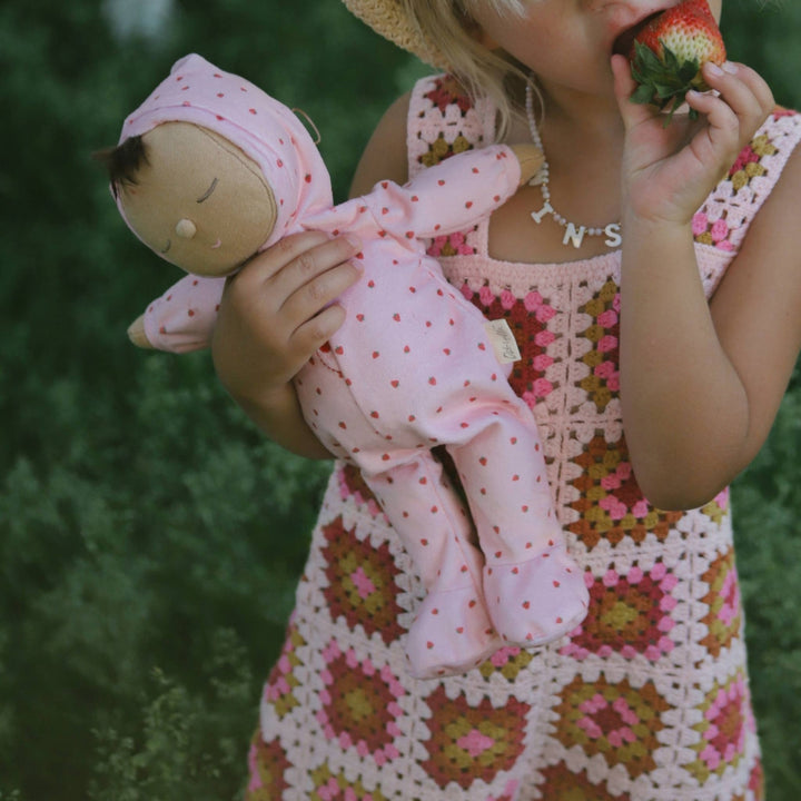 OEKDOZDOZ-ST-O Olli Ella Dozy Dinkums Pip Strawberry