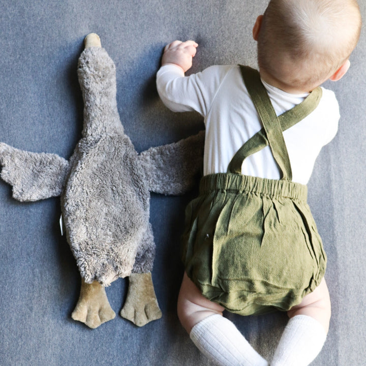 SENGER Cuddly Animal - Goose Small Grey Vegan with removable Heat/Cool Pack, Australia