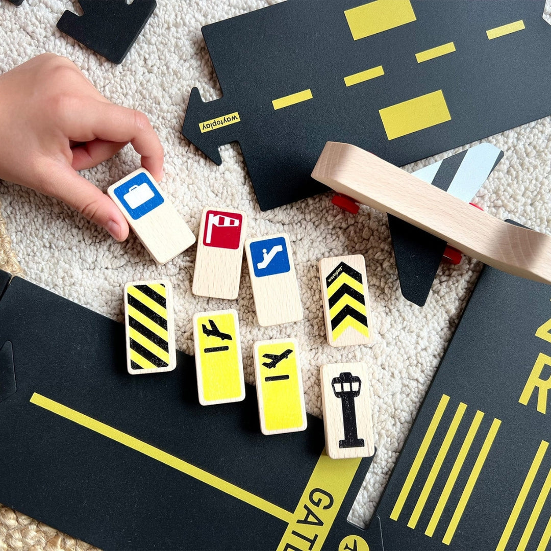 Roadblocks - Airport Signs Set of 8