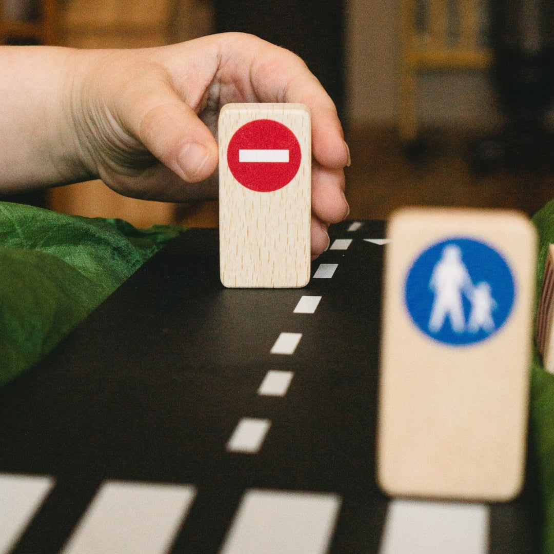 Waytoplay Roadblocks - Traffic Signs Set of 8 - Online, Australia