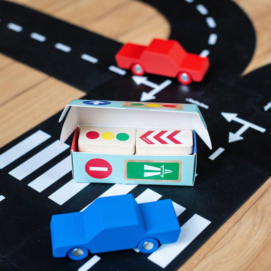 Waytoplay Roadblocks - Traffic Signs Set of 8 - Online, Australia