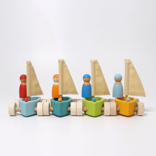 Grimm's Set of 4 Small Land Yachts with 4 Sailors