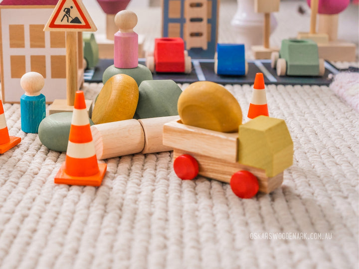 30011 Beck Miniature Dump Truck