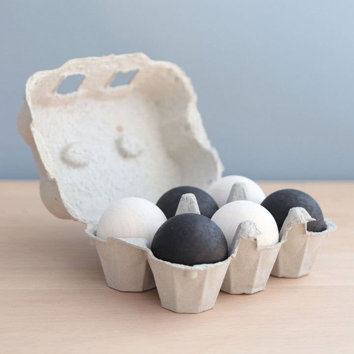 93120 Grimms Wooden Monochrome Balls 6 pieces