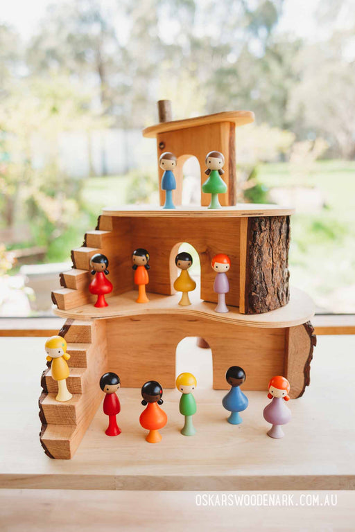 CLiCQUES magnetic wooden peg dolls; Image copyright Oskar's Wooden Ark, Australia