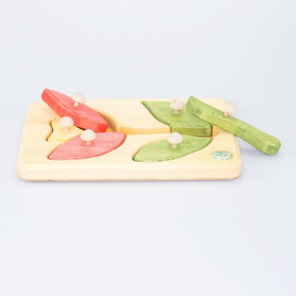 74001205 Drei Blatter Wooden Peg Puzzle - Flower