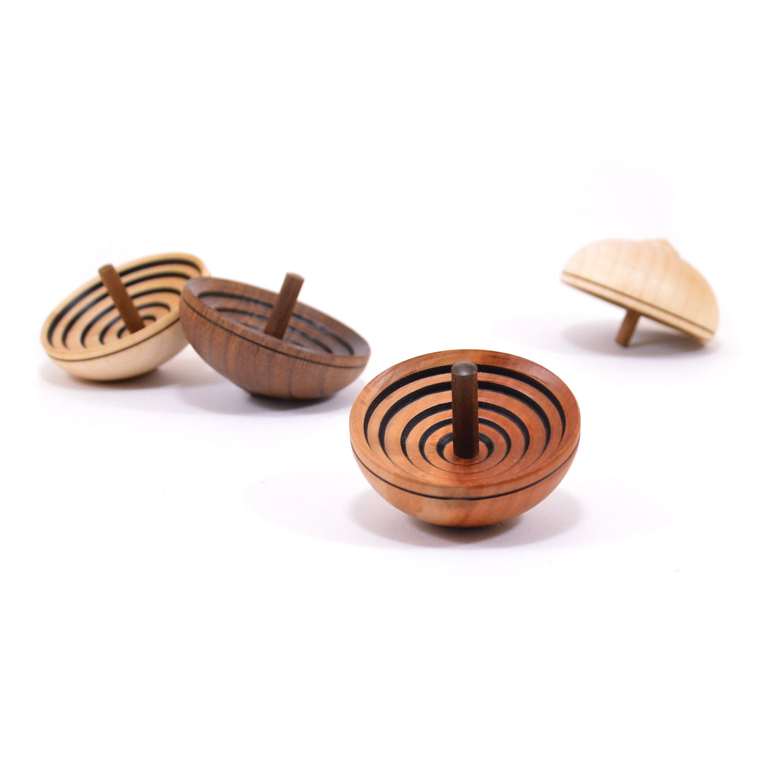 FA600 Mader Ufo Natural Spinning Top