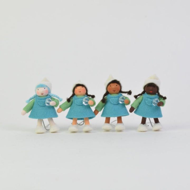 Ambrosius Dwarf Girl Winter