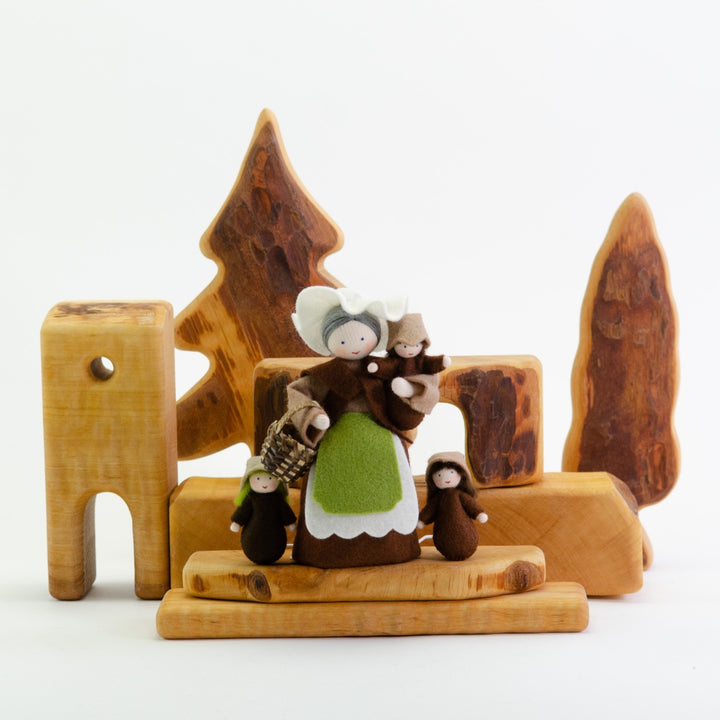 Ambrosius Mother Earth Doll with Seedling Babies
