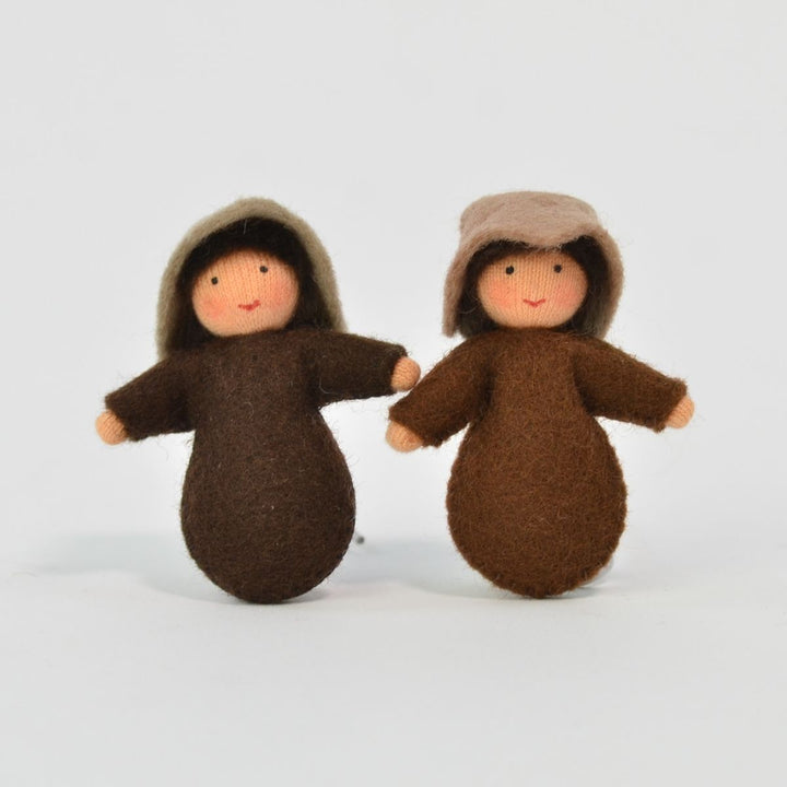 Ambrosius Two Seedling Babies Beige