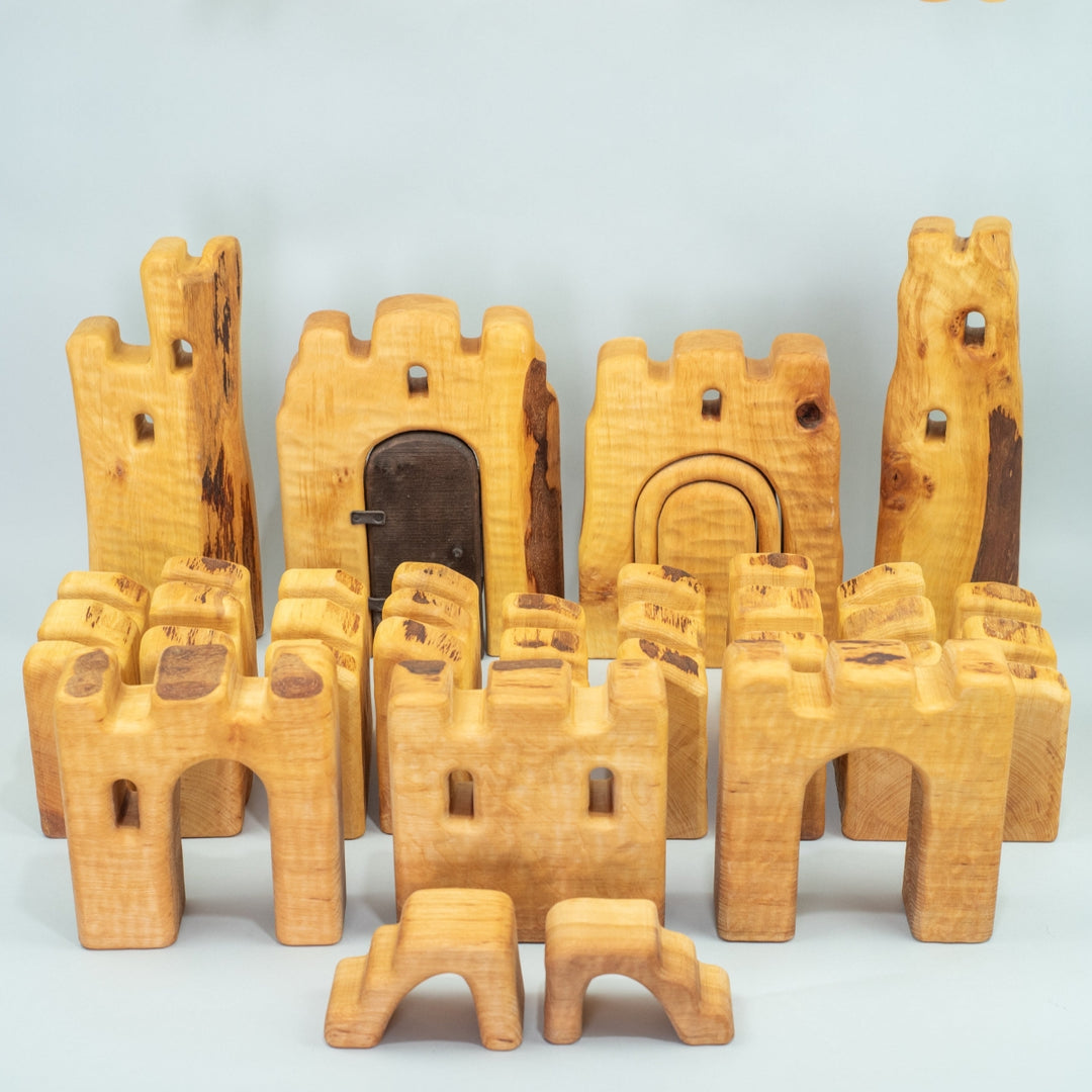 BK-7709 Bikeho Castle 18 Pieces