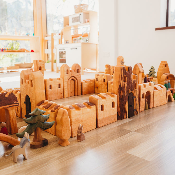 BK-7709 Bikeho Castle 18 Pieces