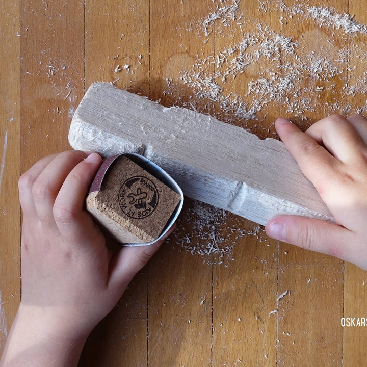 A600057 Kids at Work Sanding Block with Abrasive Sheets