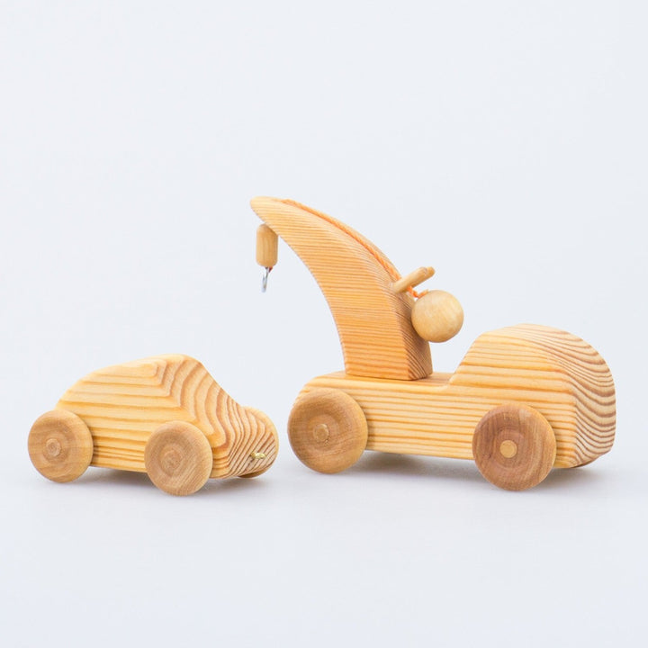 Debresk Small Tow Truck with Mini Car