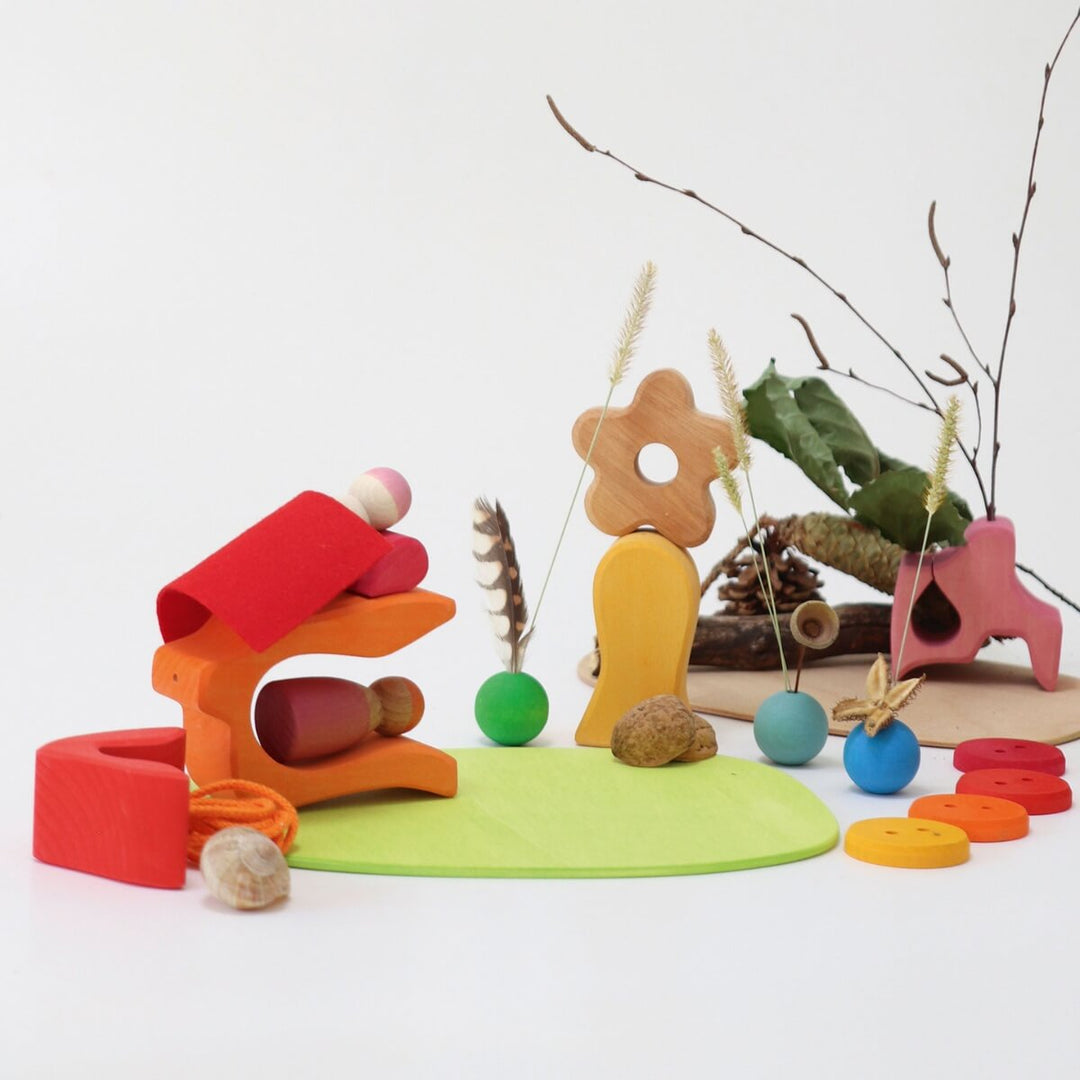 GR-07602 Grimm's Small World Play - Down By The Meadow (2023)