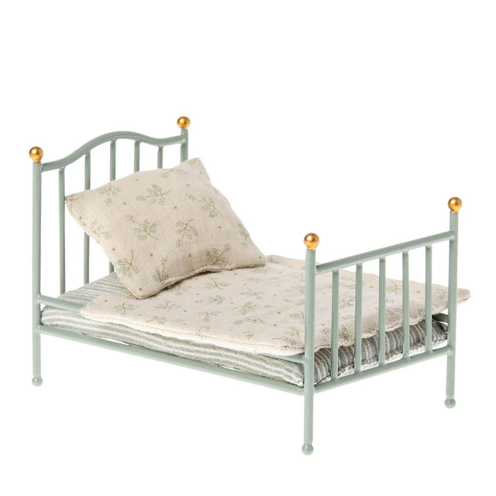 5011211801 Maileg Vintage Bed for Mouse mint