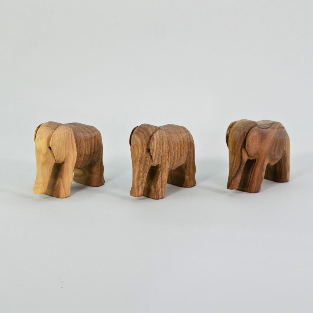 P093 Predan Elephant Small Drinking