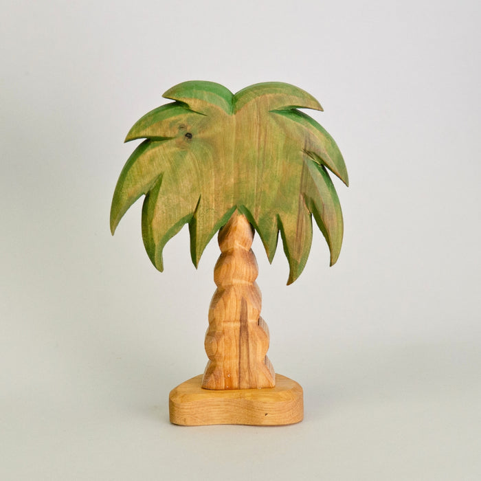 P058 Predan Palm Tree Medium