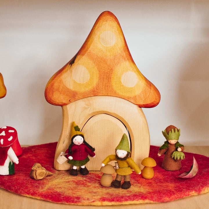 Predan Toadstool Dwarfs House
