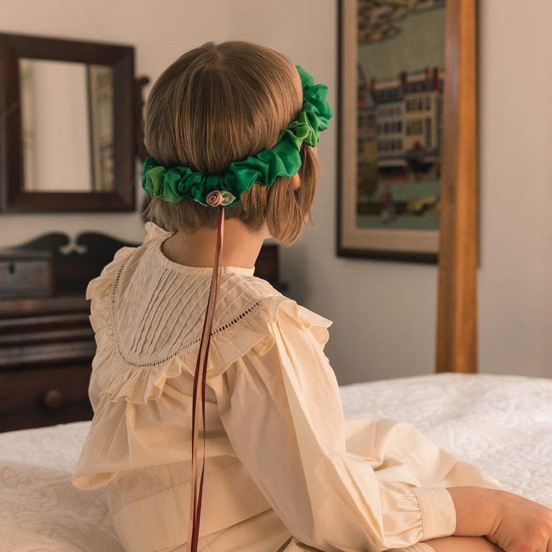 Sarah's Silks Garlands