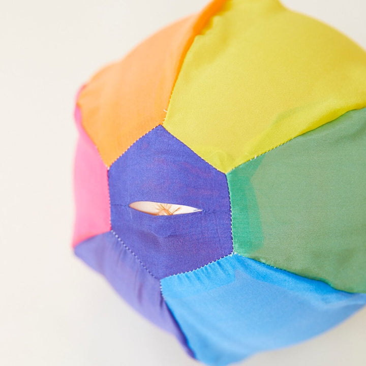 SS-230001 Sarah's Silks Rainbow Balloon Ball