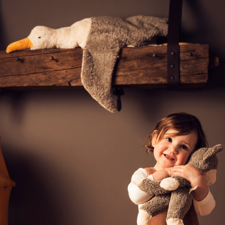 SN-Y21043 Senger Cuddly Animal - Seagull Large Vegan w removable Heat/Cool Pack